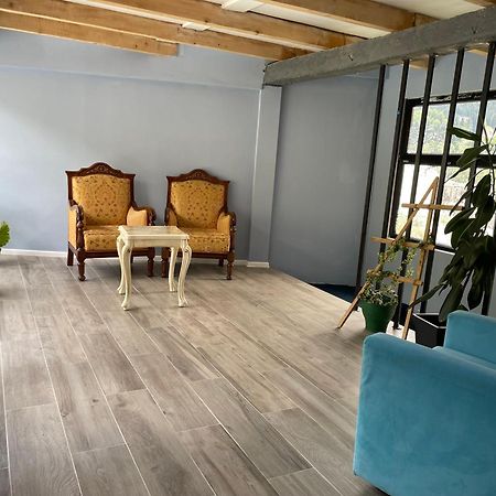 Hotel Ailama Местия Экстерьер фото