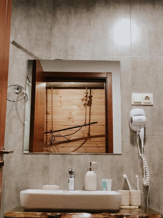 Hotel Ailama Местия Экстерьер фото