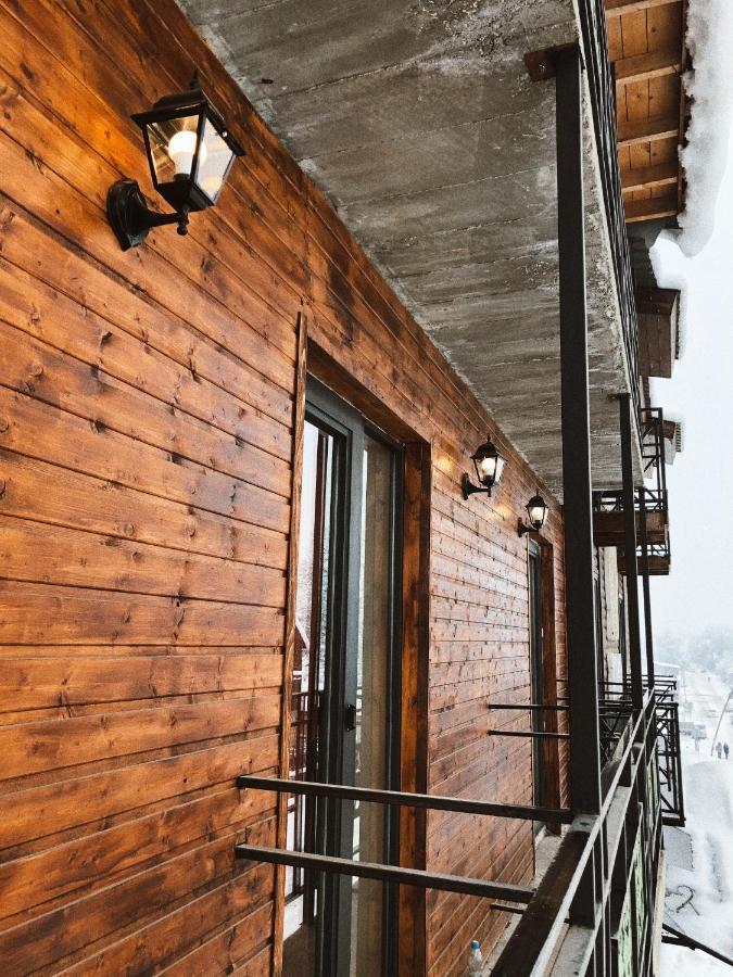Hotel Ailama Местия Экстерьер фото
