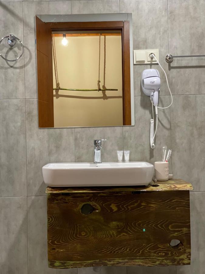 Hotel Ailama Местия Экстерьер фото