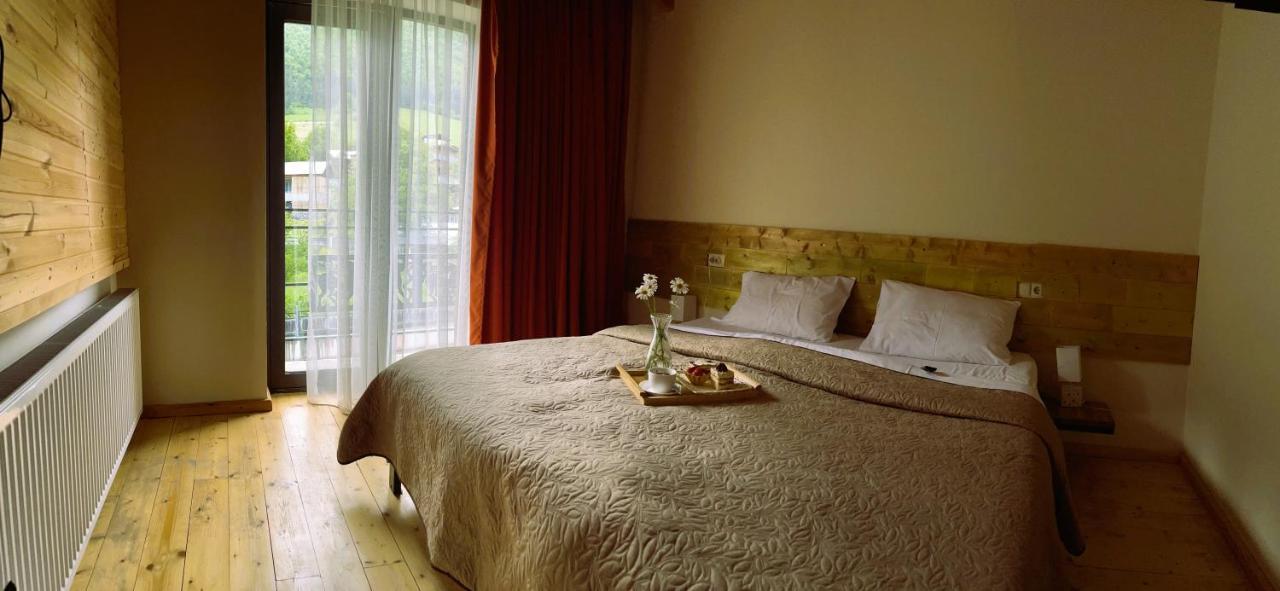 Hotel Ailama Местия Экстерьер фото