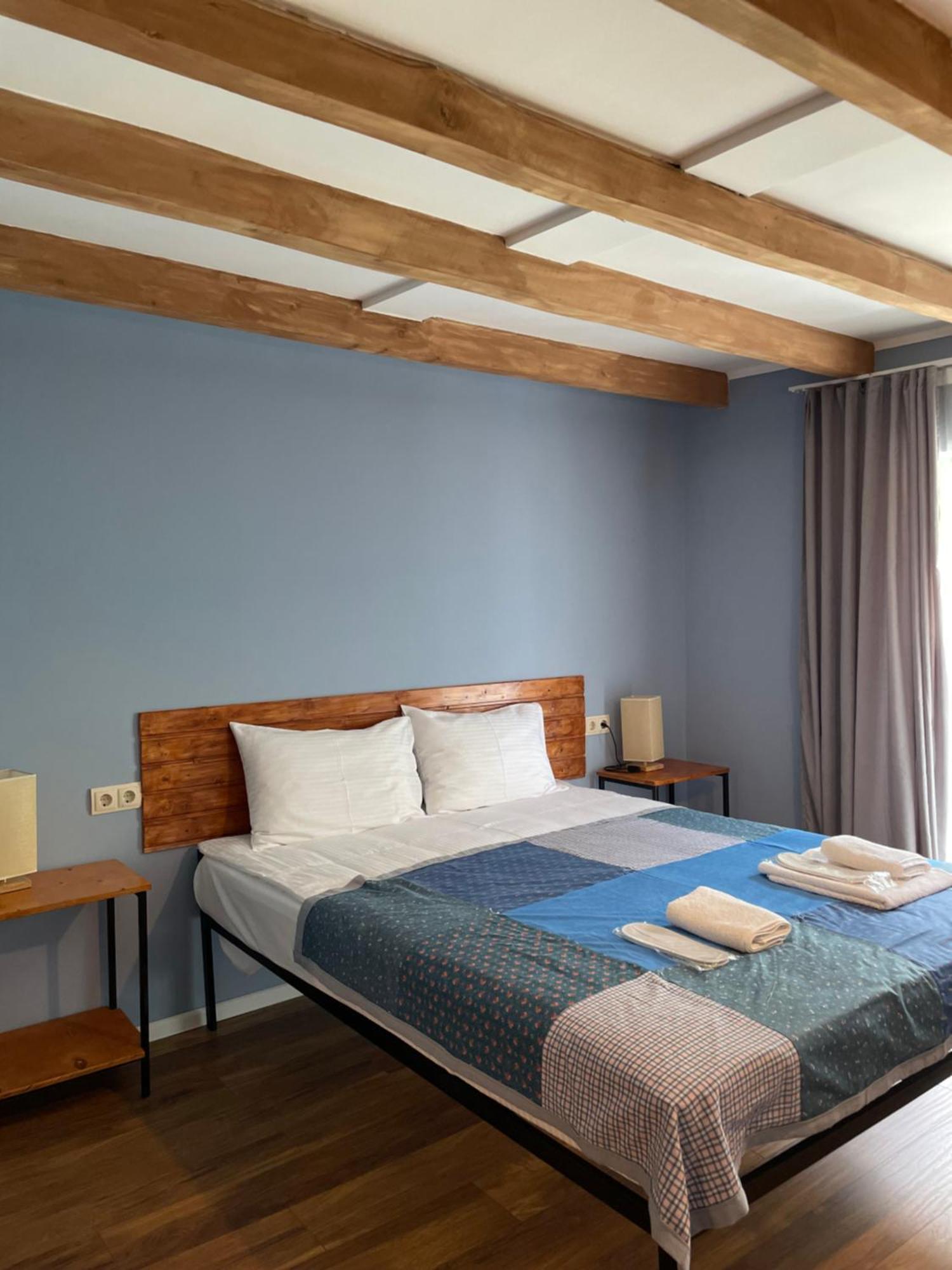 Hotel Ailama Местия Экстерьер фото