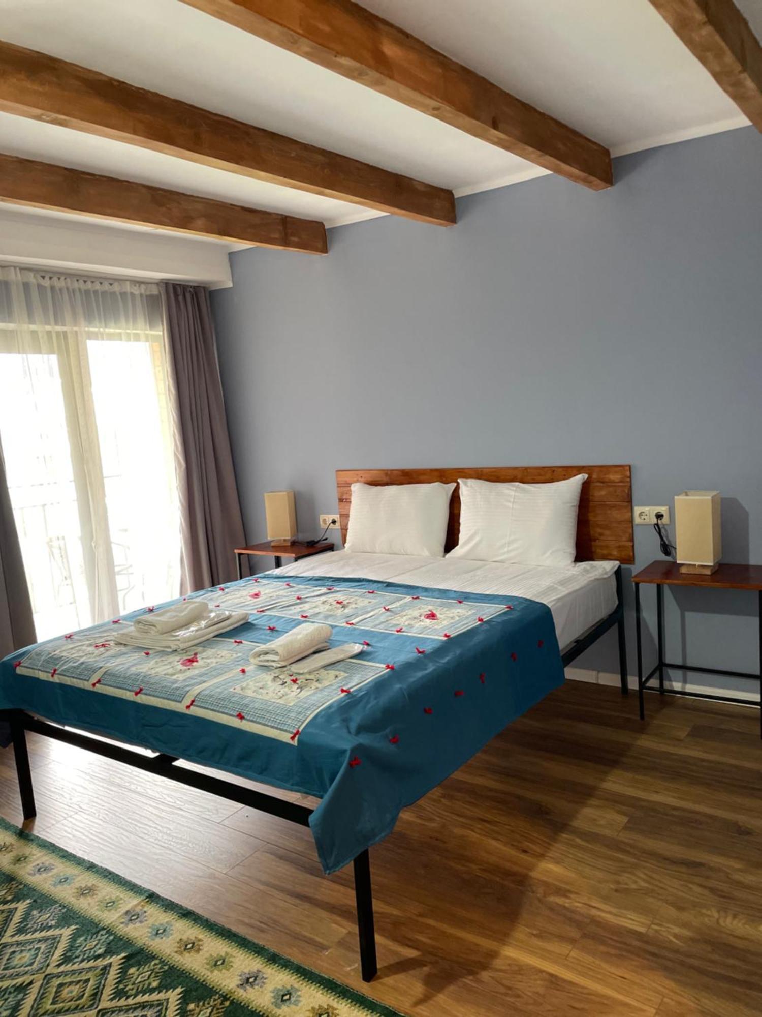 Hotel Ailama Местия Экстерьер фото