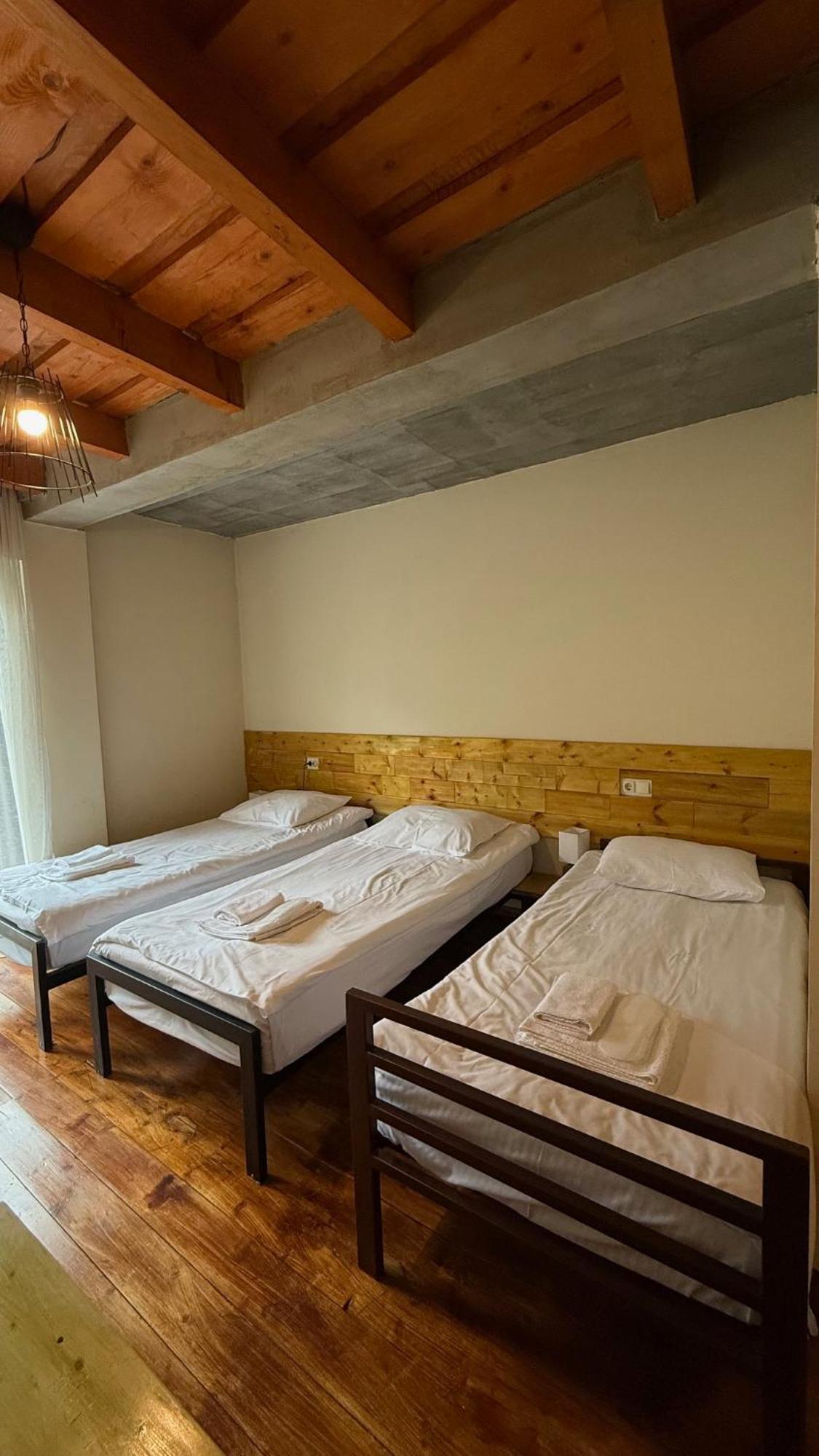 Hotel Ailama Местия Экстерьер фото